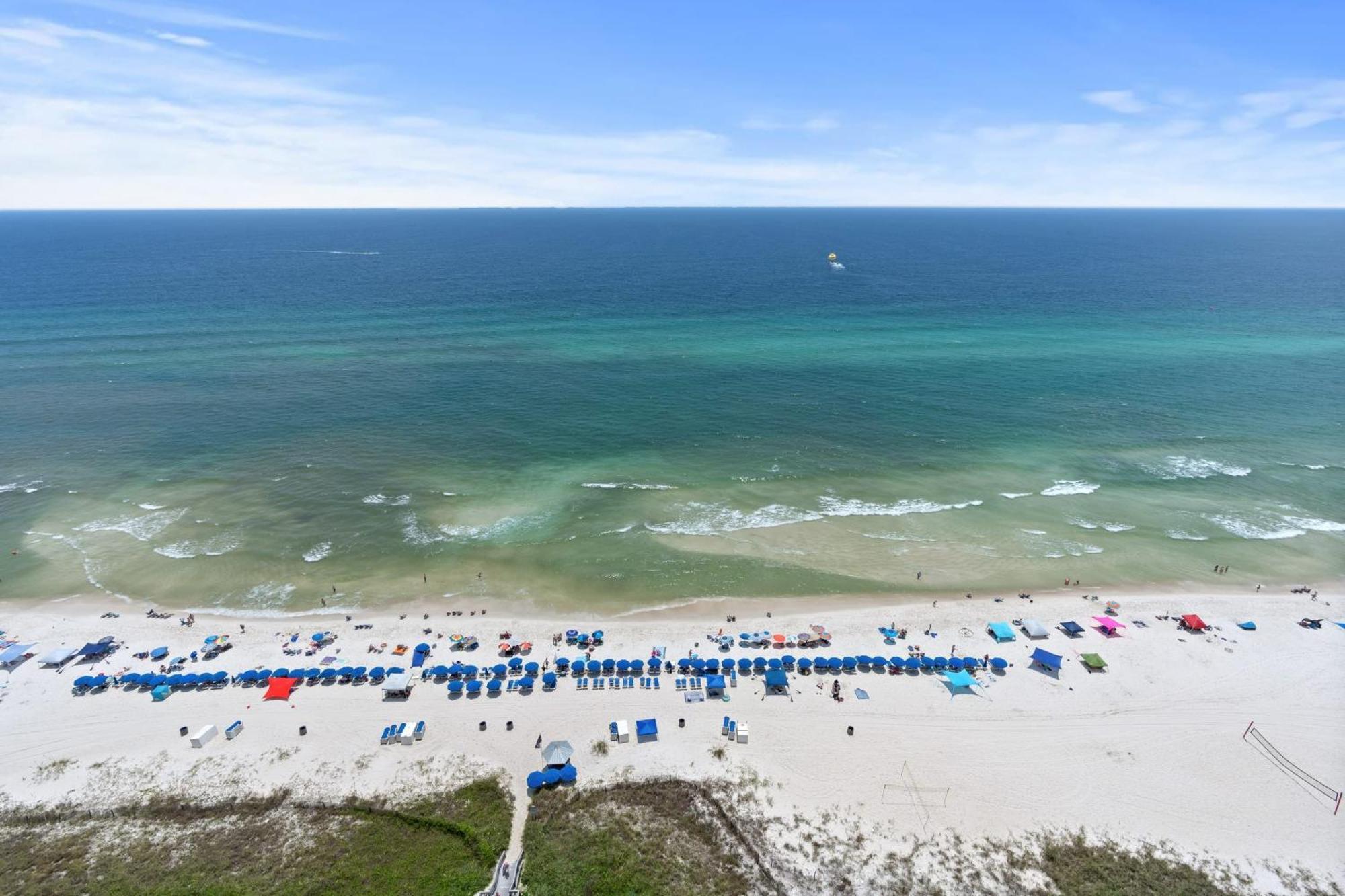 Holiday home Oceanfront W Pool Pier Park Access Front Retreat By Avantstay *