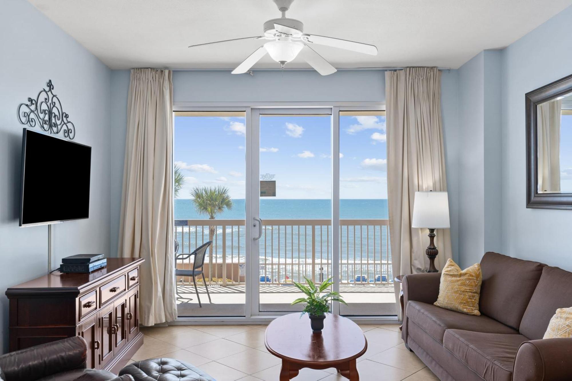 Holiday home Oceanfront W Pool Pier Park Access Front Retreat By Avantstay Panama City Beach