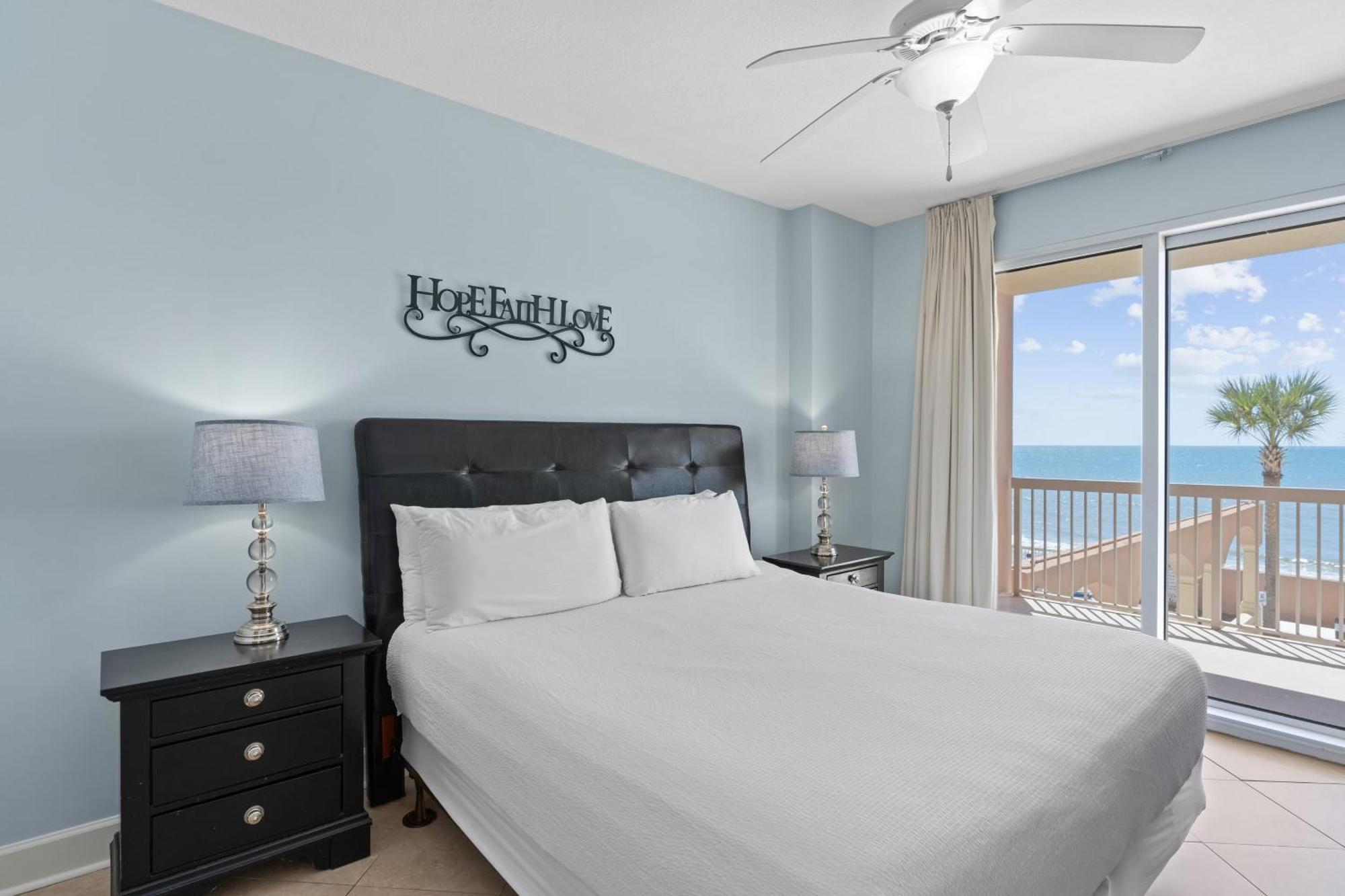 Oceanfront W Pool Pier Park Access Front Retreat By Avantstay *