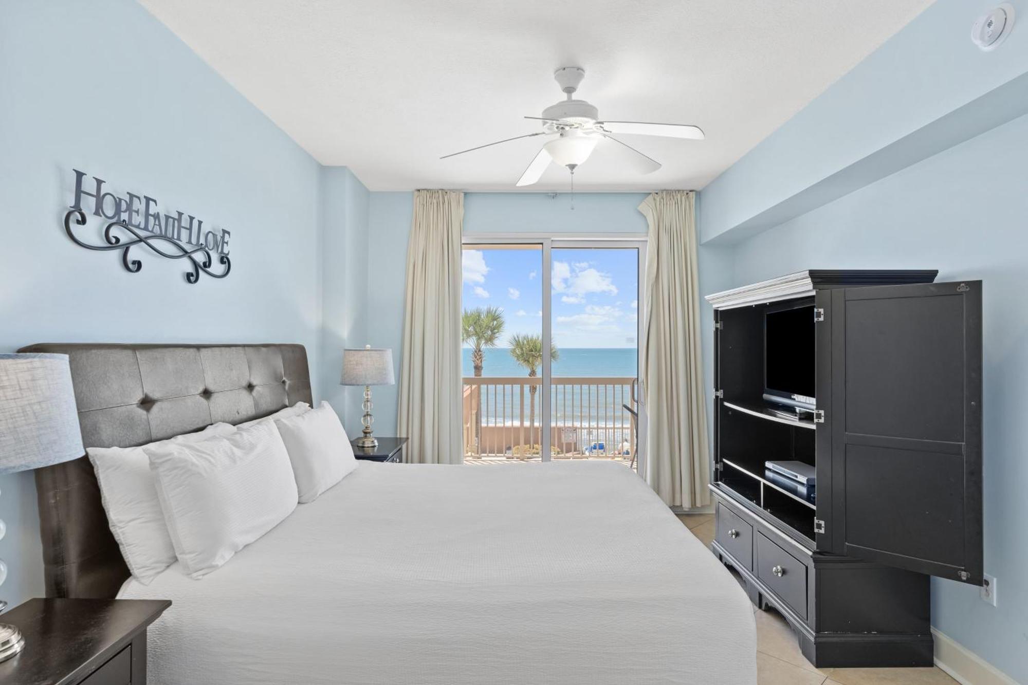 Oceanfront W Pool Pier Park Access Front Retreat By Avantstay * Panama City Beach